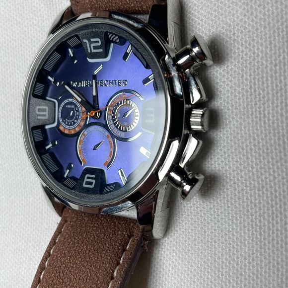 Daniel Hechter Men’s Atlas Watch Near New worn only once. - Picture 10 of 11